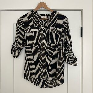 Calvin Klein Women’s Button Down Black and White Roll Tab Sleeves